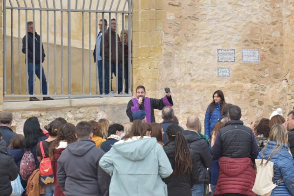 Guided Tour in the old town and the castle of Xixona